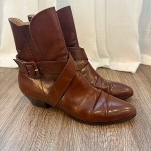 Salvatore Ferragamo Booties Boots Women’s Sz 6.5 Brown Leather Low Heel Classic